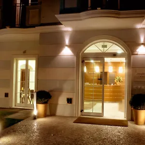 Accademia Hotel